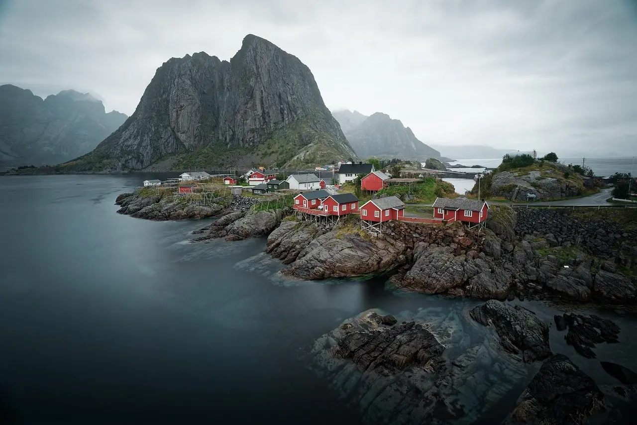 In the Kingdom of Fjords & the Arctic Untouched (Norway) - 10 days Arctic tour experience
