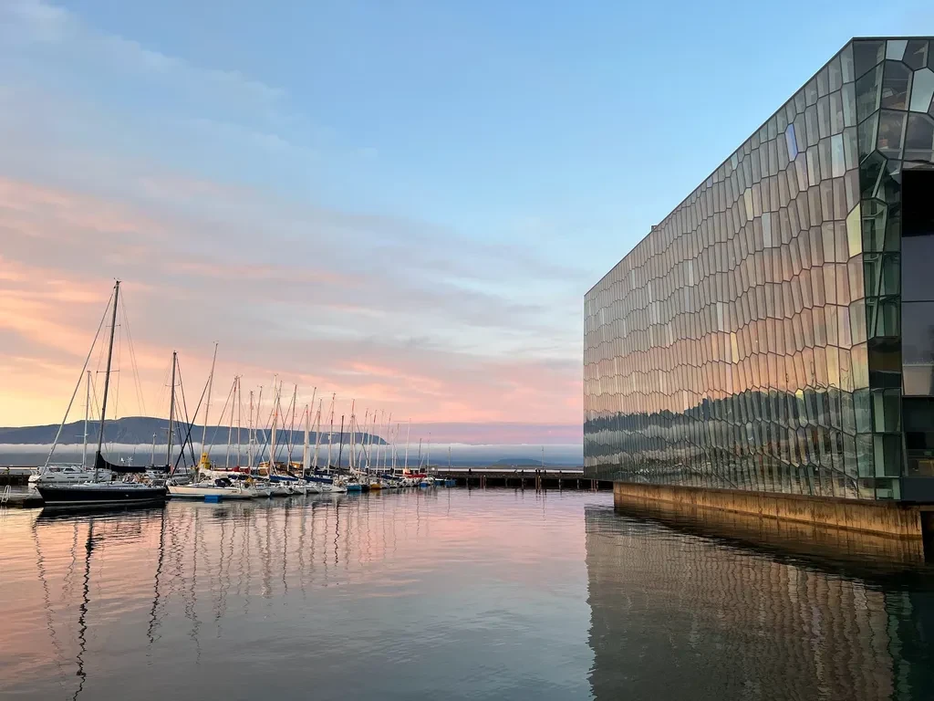 The Reykjavik EDITION - 5-Star Modern Luxury